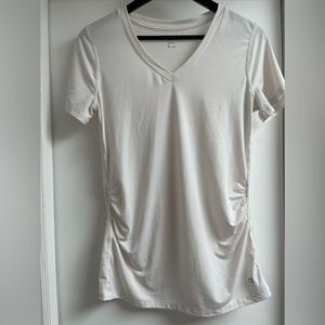 GapFit Maternity Breathe Side Shirring V Neck T-Shirt